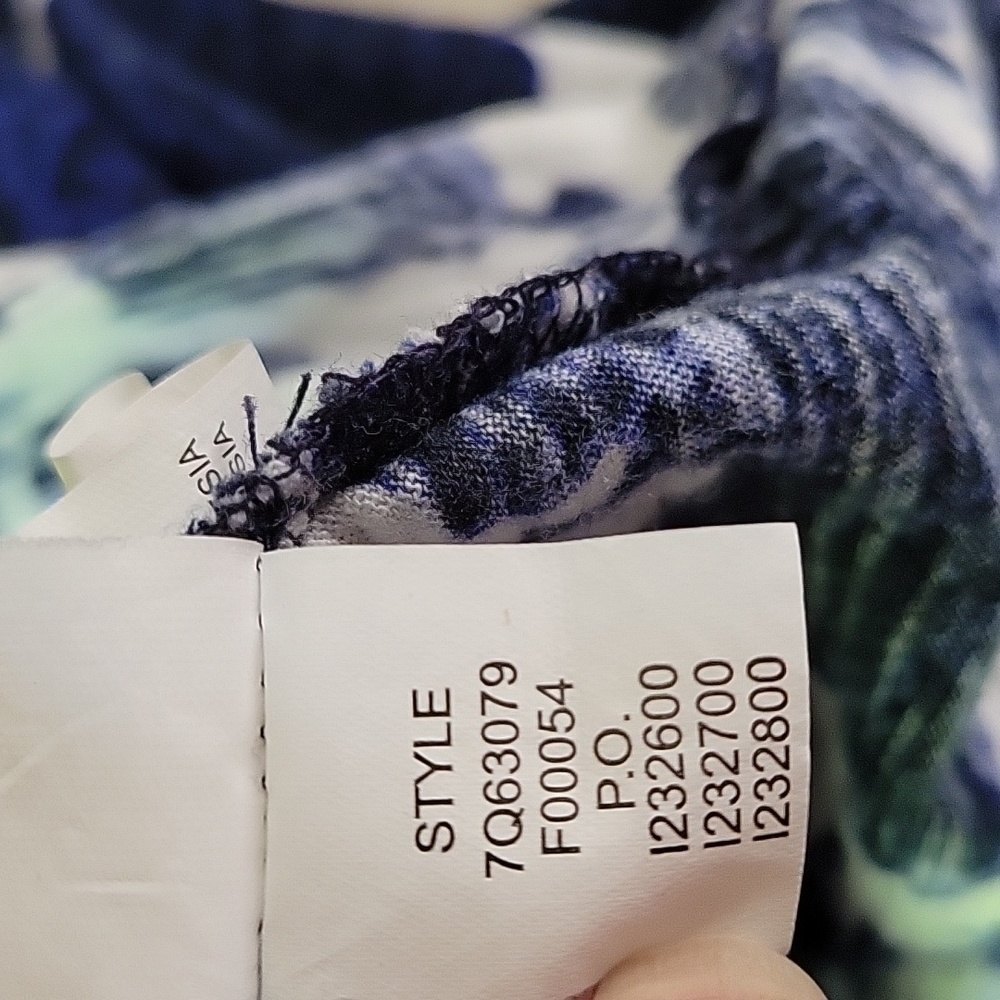 Lucky Brand Womens blue rose floral print top sz 2x Boho Whimsigoth - Picture 6 of 6